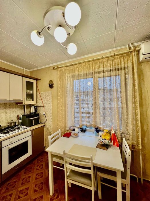 Продаж 1к квартири Бородинський район Дніпровський 40 кв.м.