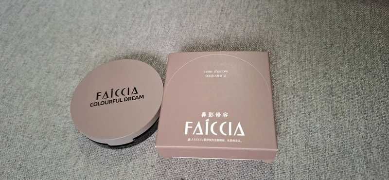 Bronzer do konturowania Faiccia chłodny trupi