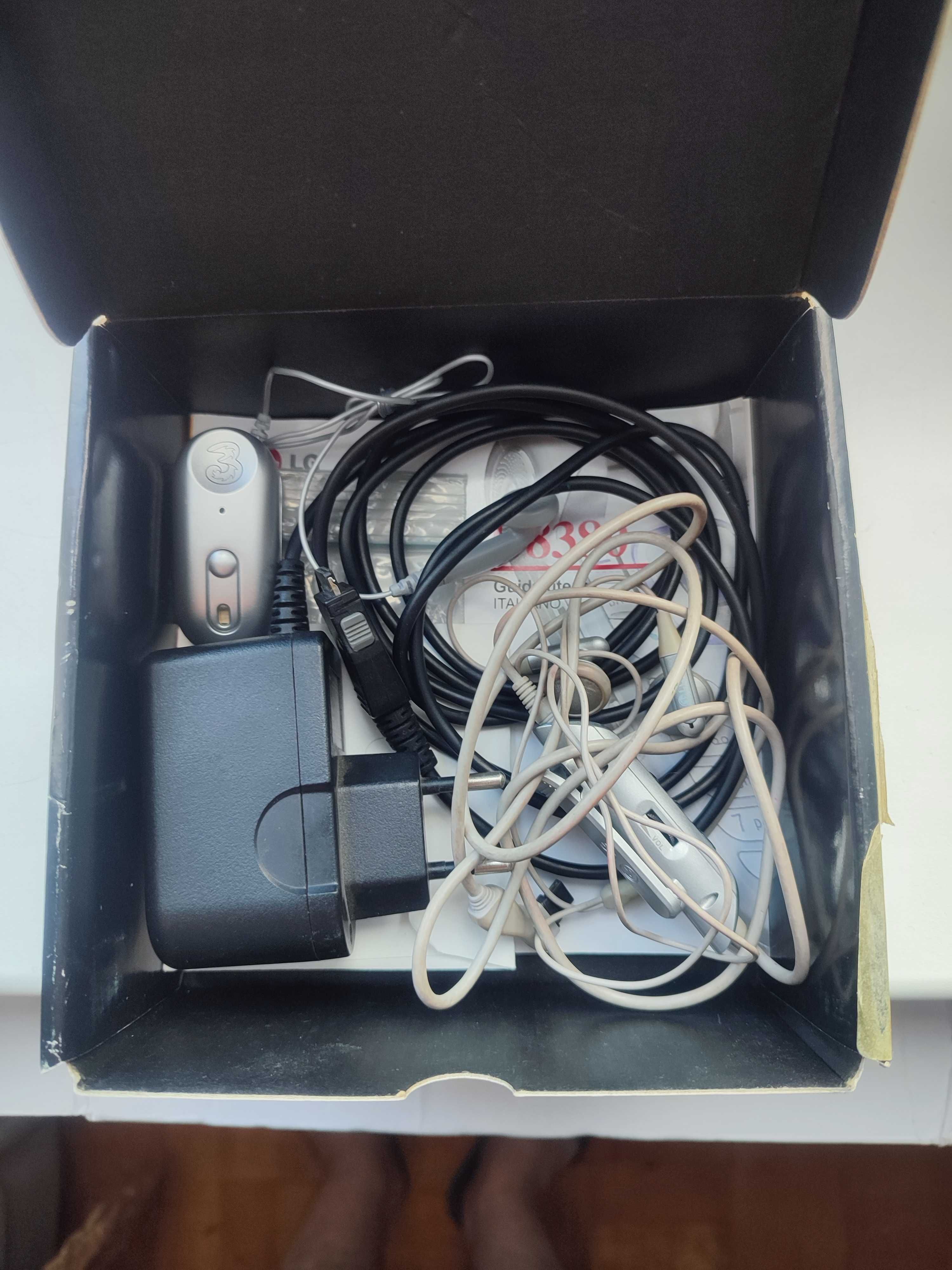 Ретро телефон LG U8380