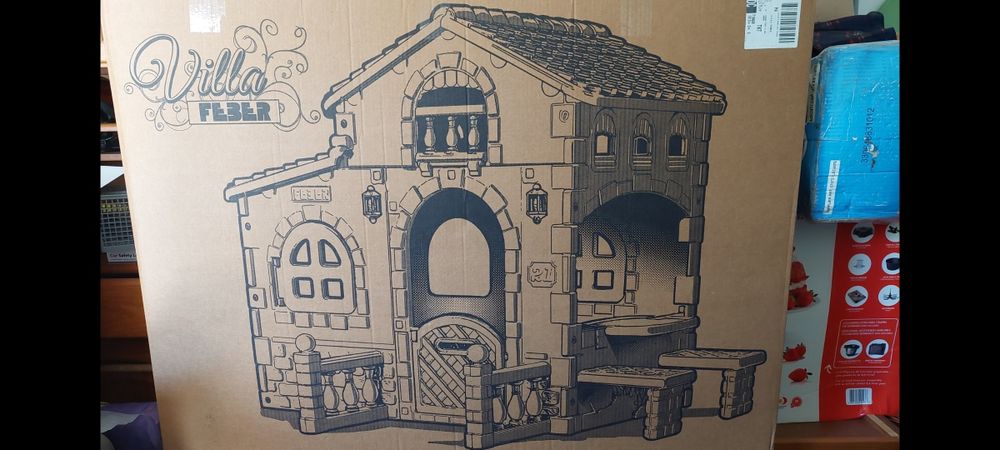 Casinha Infantil Feber Grande Villa – Espaçosa e Resistente