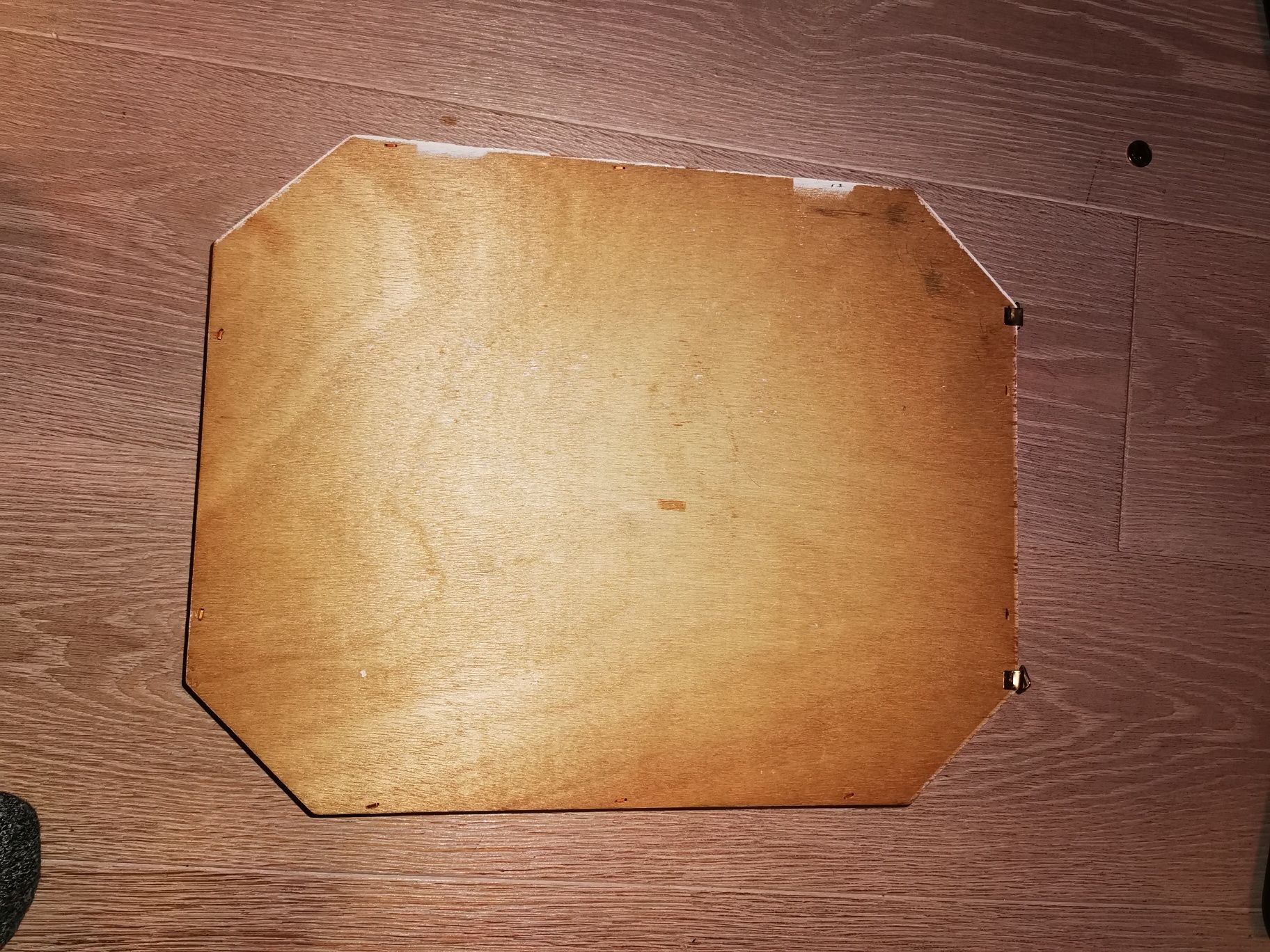 Biała szafka z przegródkami na biżuterię szkatułka 37 x 29 cm