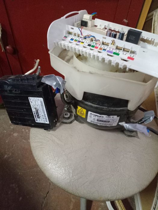 Продам ,інвентерний компресор embraco vemz 9c