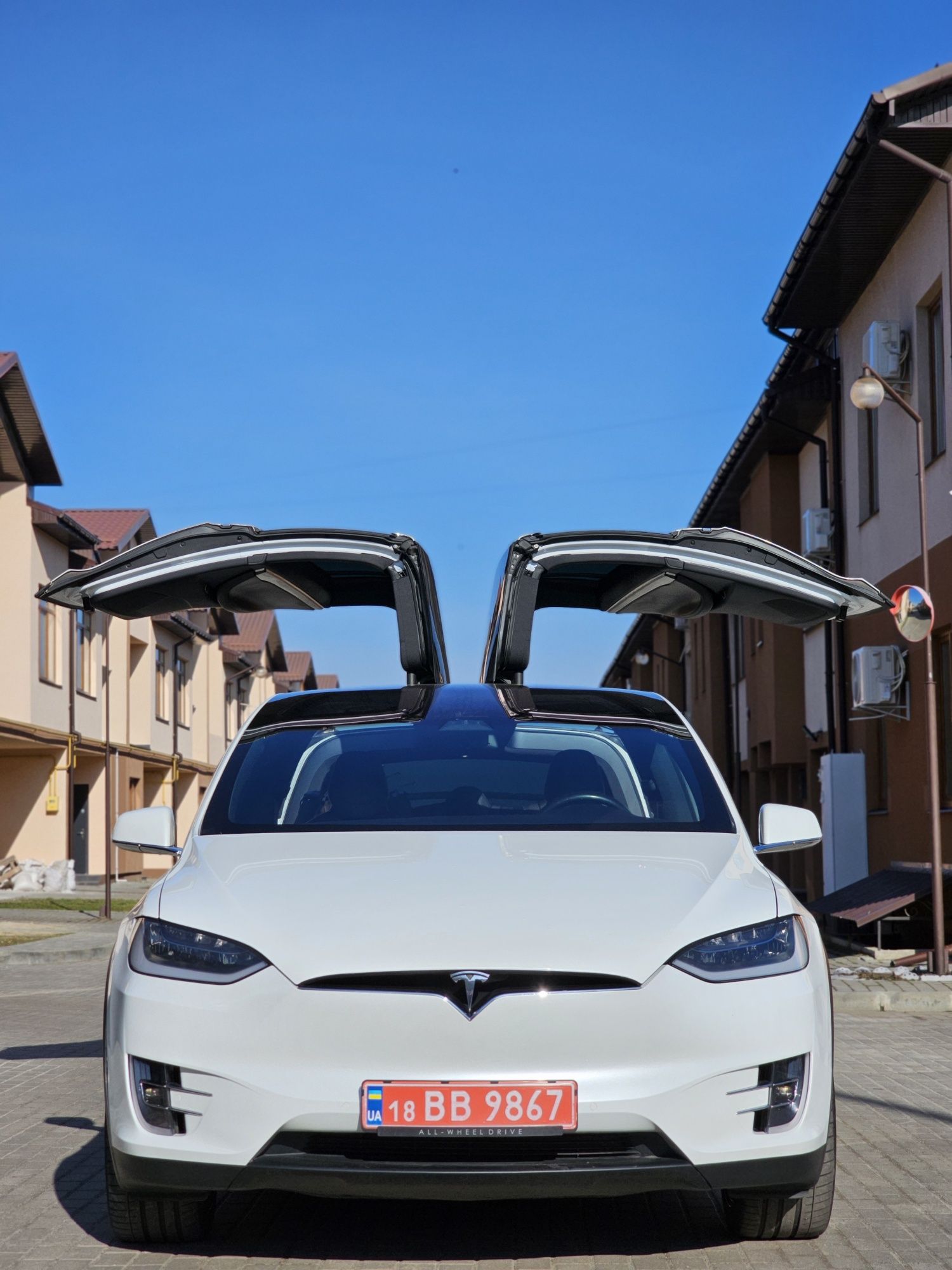 Tesla Model X  75D Європа не битий Intel