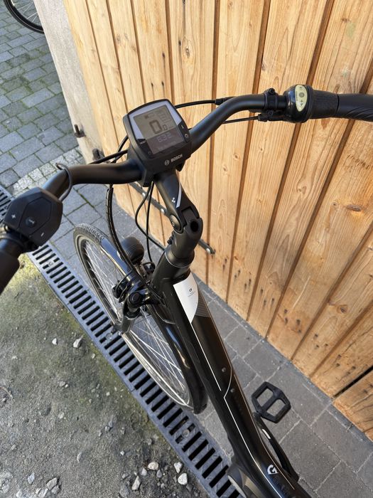 Rower Elektryczny CUBE TRAVEL GTS Bosch Active Line Trek Nexus L 58