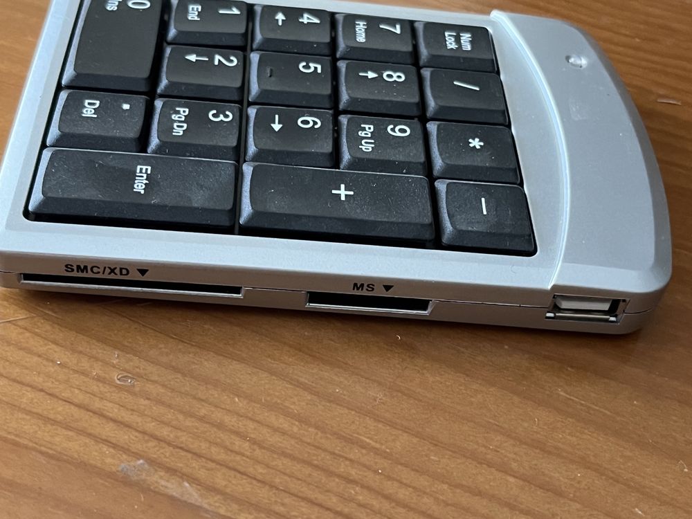 Teclado numerico oara computador e leitor de cartões