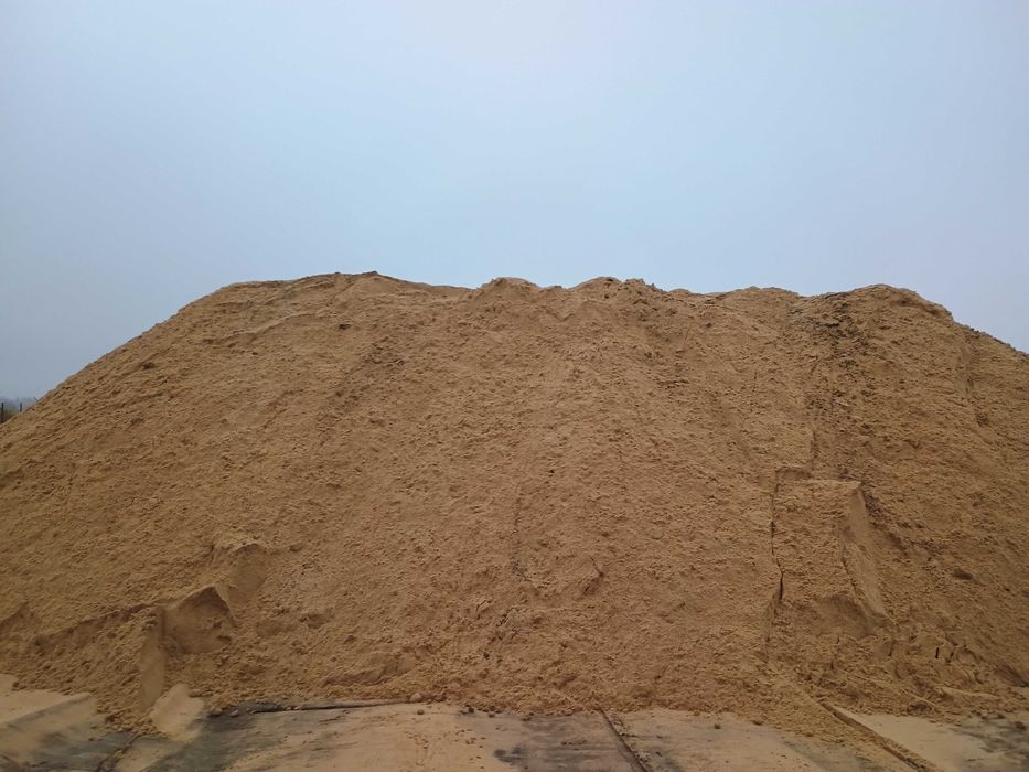 Piach / ziemia / żwir