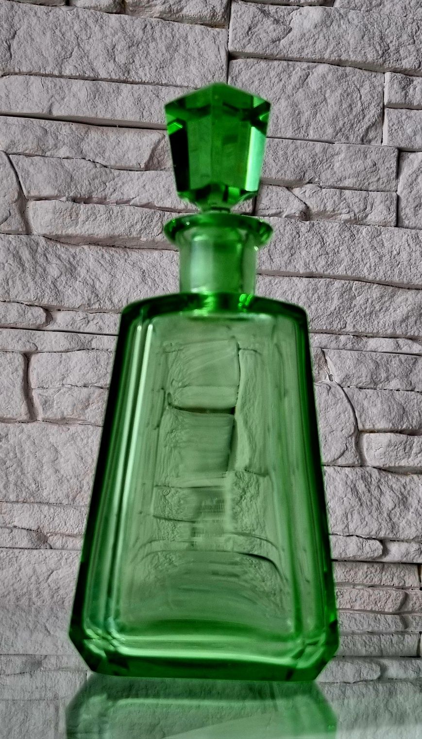 Szmaragdowa karafka MOSER