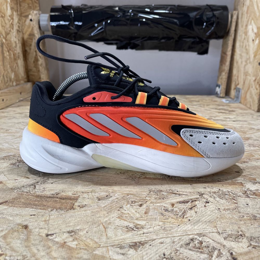 Чоловічі кросівки Adidas Ozelia Orange