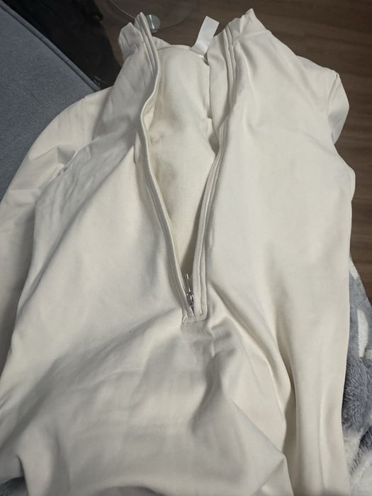 Комбинезон бежевый с тонким флисом