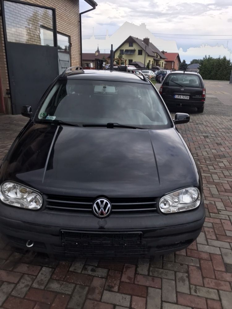 Cały na części golf 4 kombi 1.4 16v kod lakieru LC9Z