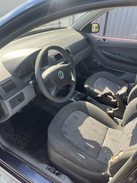 Продам  Scoda fabia 1.2