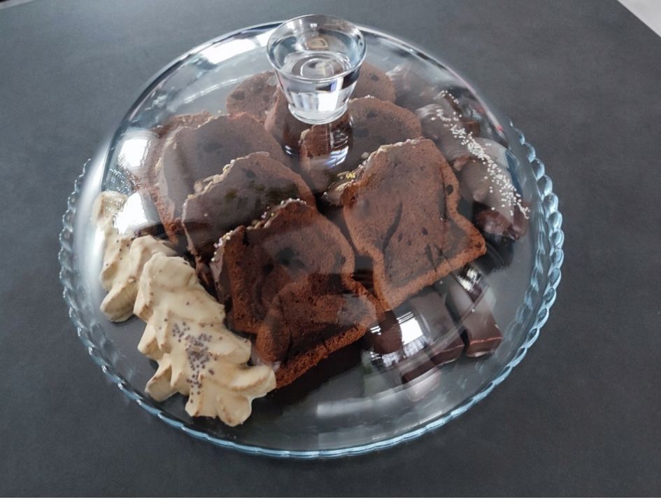 Sprzedam paterę na ciasto nowa