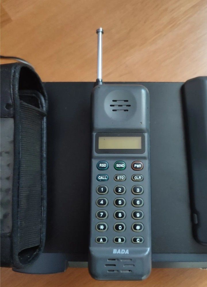 Радіотелефон дальнього радіуса дії BADA 999L