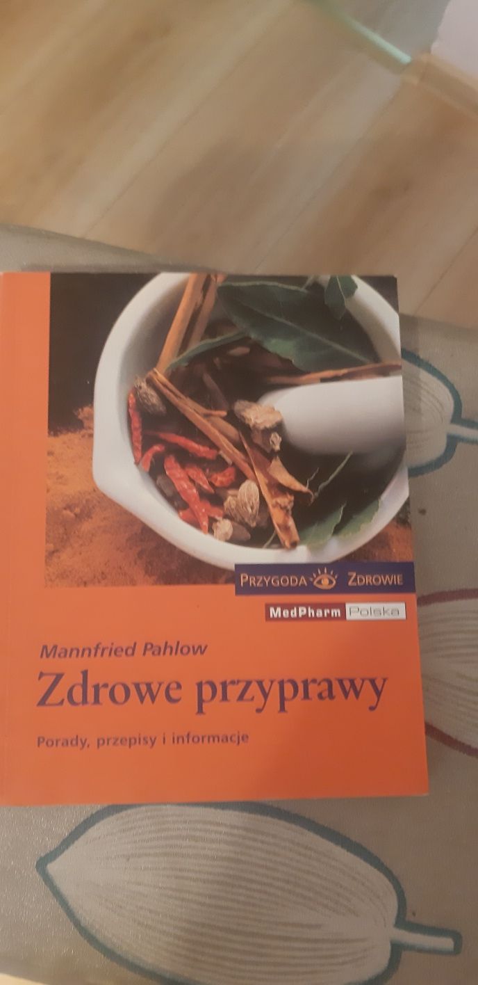 NOWA książka: "Zdrowe przyprawy".