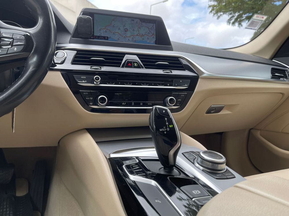 BMW 520d 2019 FINANCIAMENTO/GARANTIA/RETOMAS