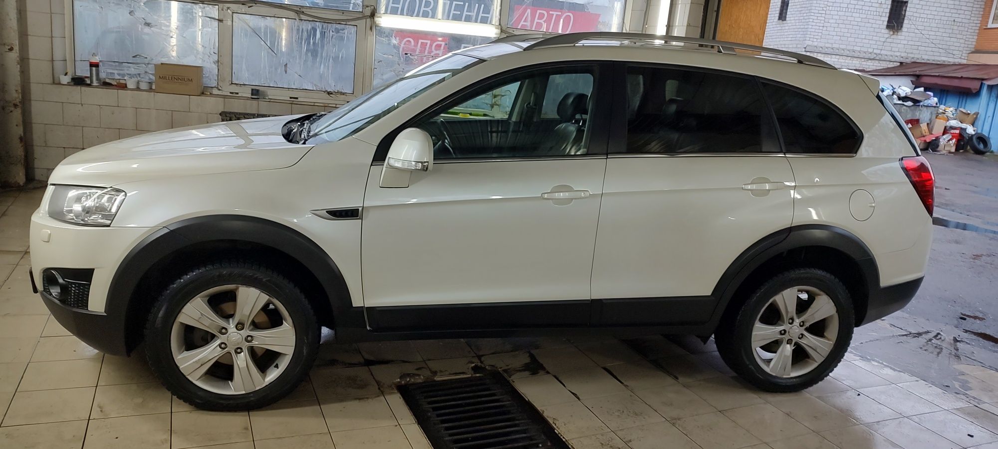 Chevrolet Captiva автомат 2.2 дизель 2011