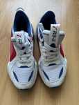 Buty Puma 39 biale czerwone niebieskie do biegania