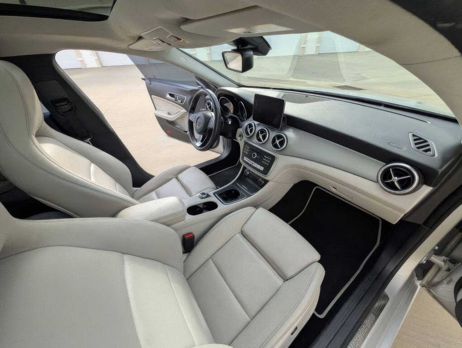 Mercedes-Benz CLA 250 4MATIC      2019
