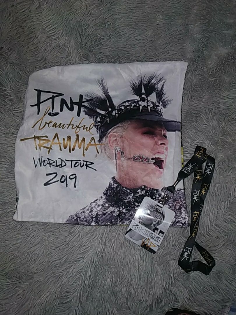 VIP бейдж с тура Trauma 2019 группы Pink