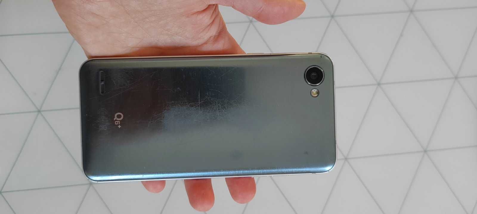 Смартфон LG Q6+ 4/64