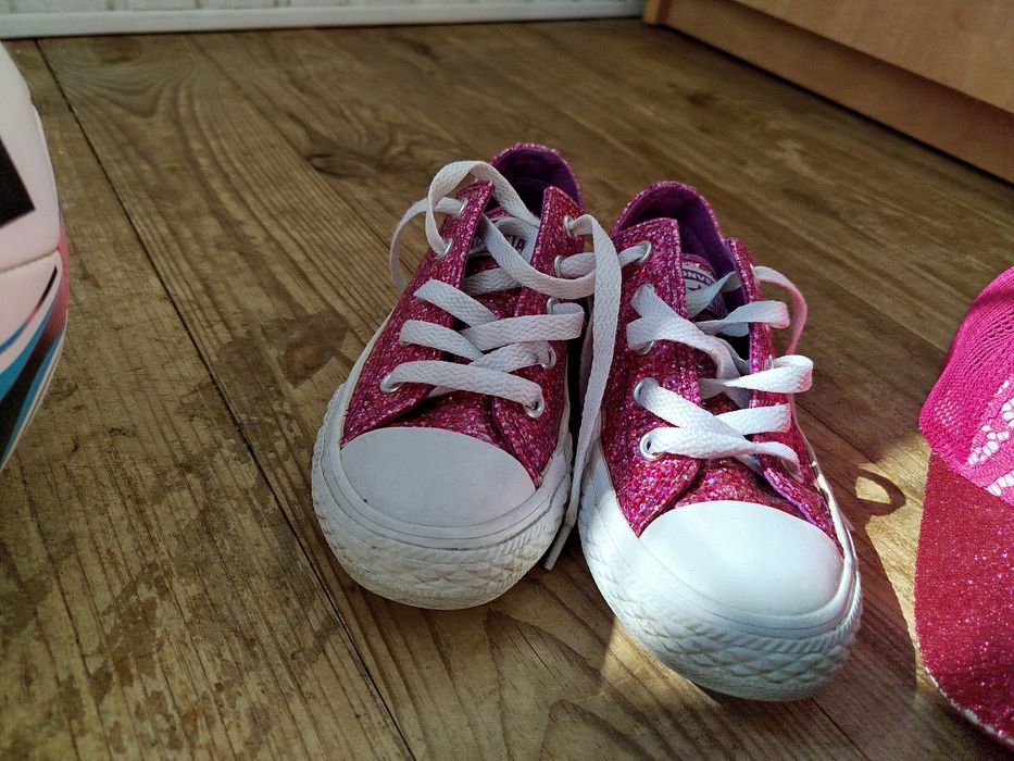 Кеди, кросівки, макасіни