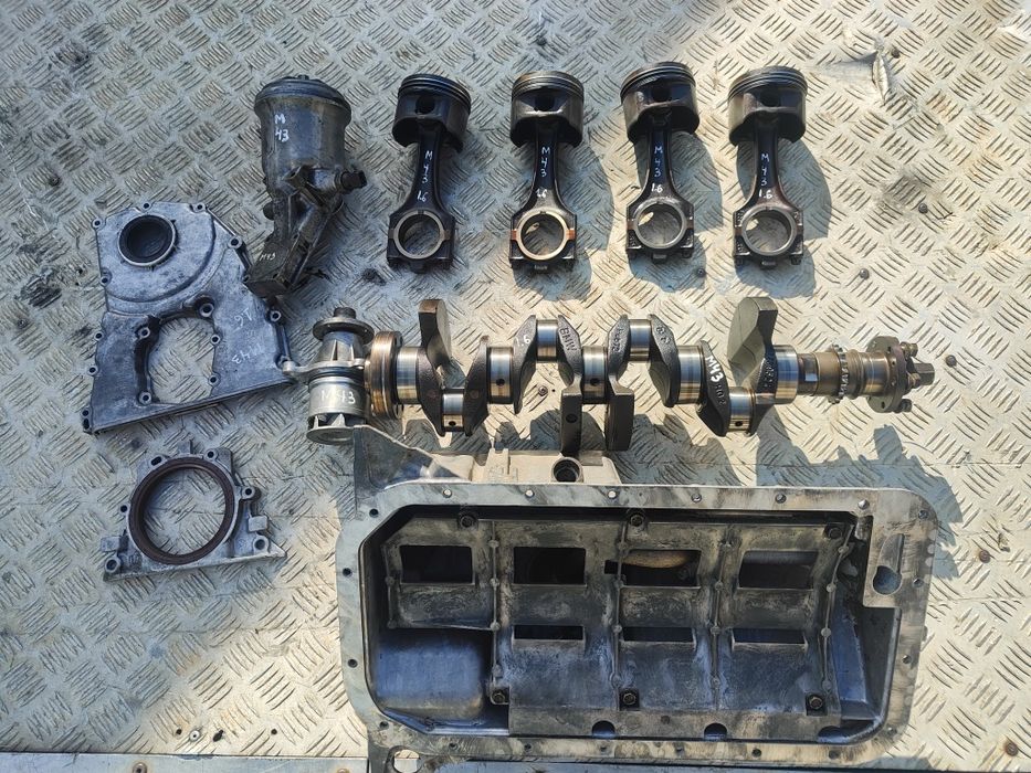 Двигун BMW м43b16 по запчастинах