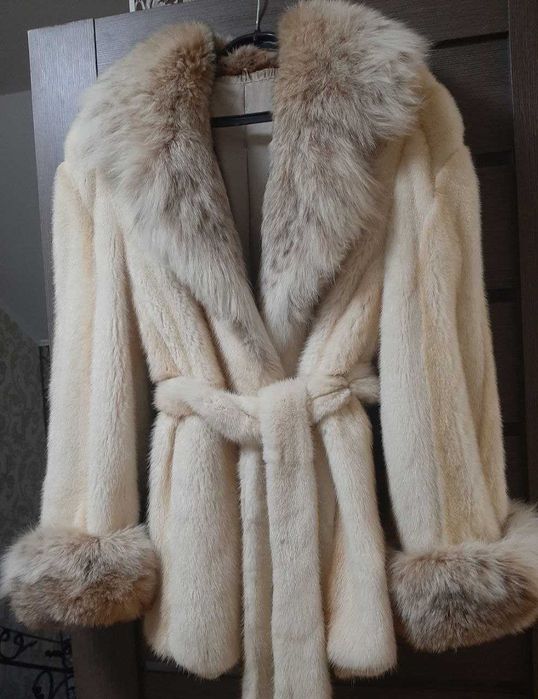 Фірмова норкова шуба,рись.Великий розмір