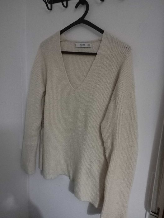 Camisola creme da Mango