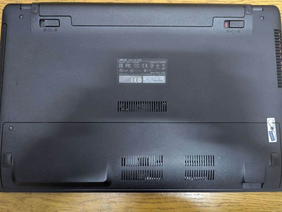 Ноутбук Asus x552m