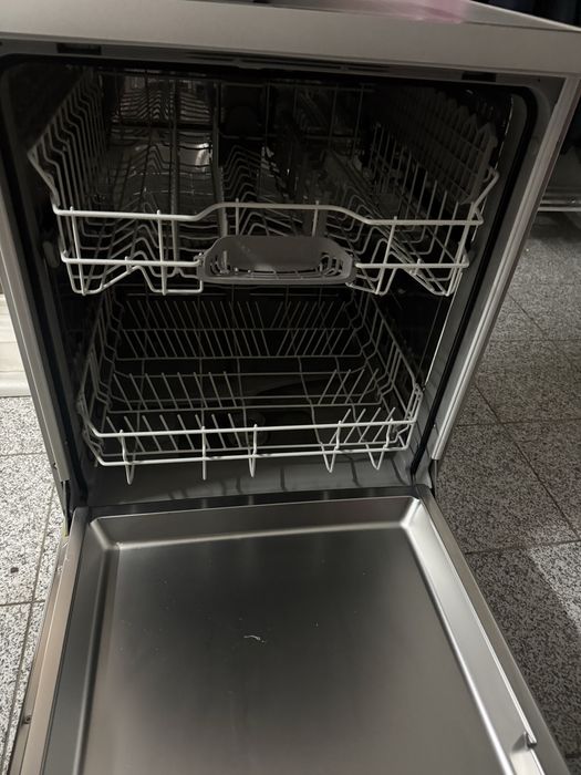 Vendo Máquina de Lavar Loiça Bosch