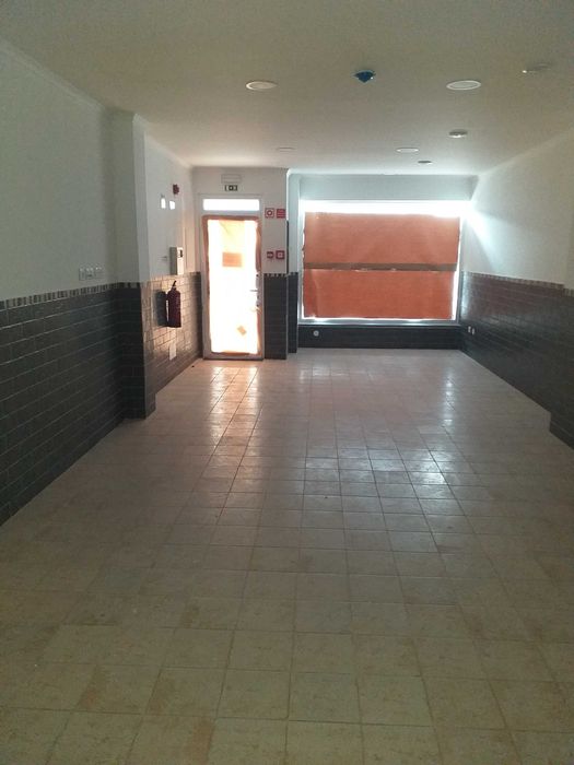 Loja Nova No Centro Do Barreiro