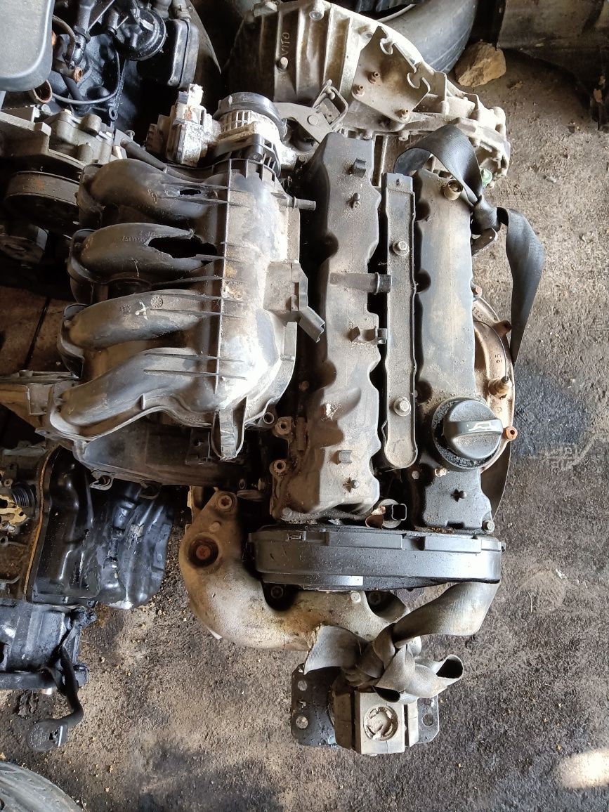 Motor Citroen C4 gasolina 1.4