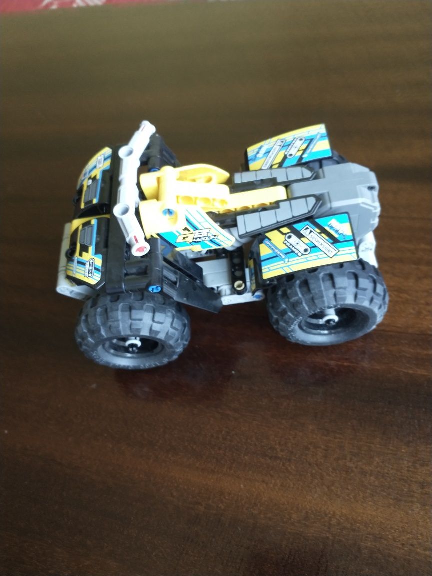 LEGO Technic Quad