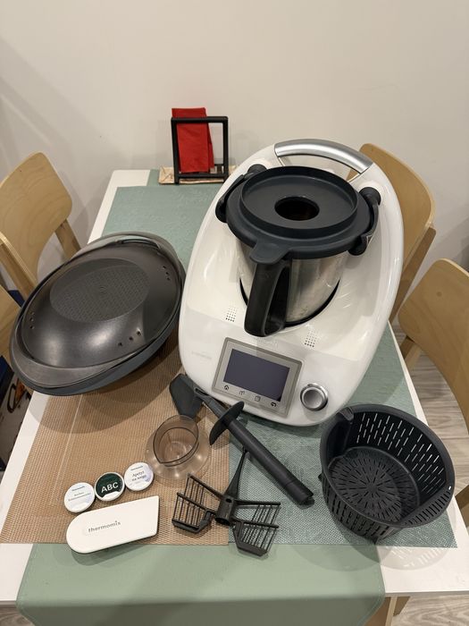 Thermomix TM5 – wielofunkcyjny robot kuchenny, bardzo dobry stan