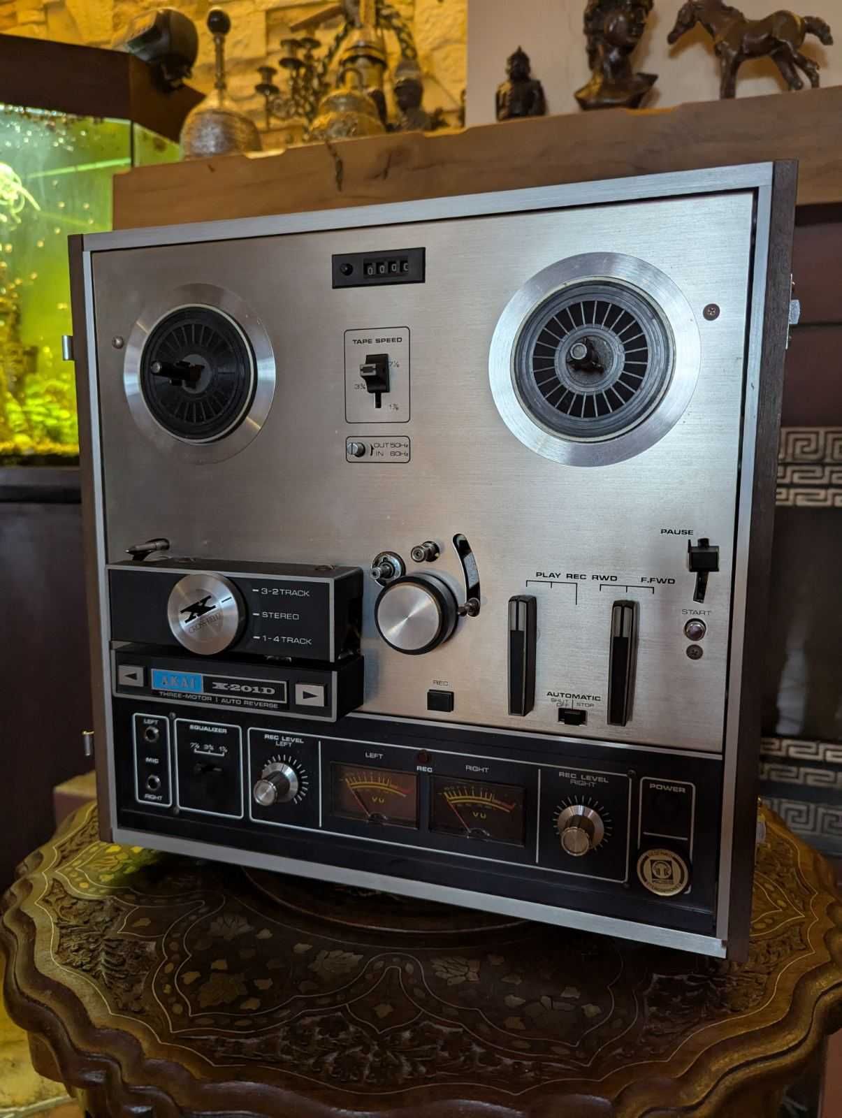 Продам магнітофон Akai 201 D