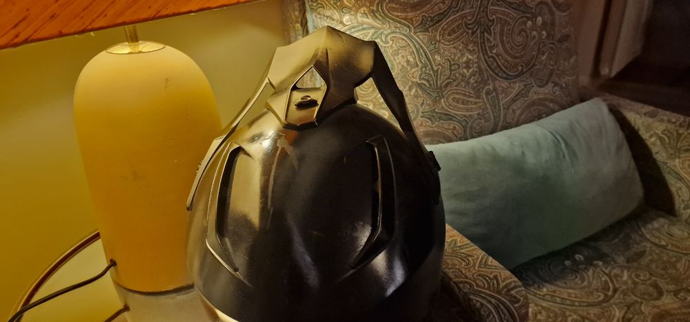 Vendo capacete de bicicleta.