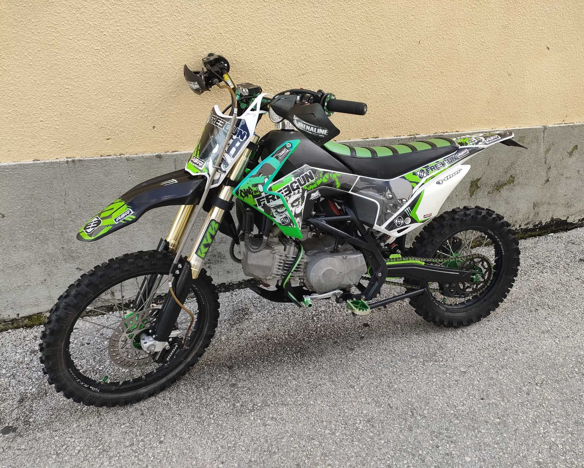 Pit Bike Daytona Anima 190cc 4V