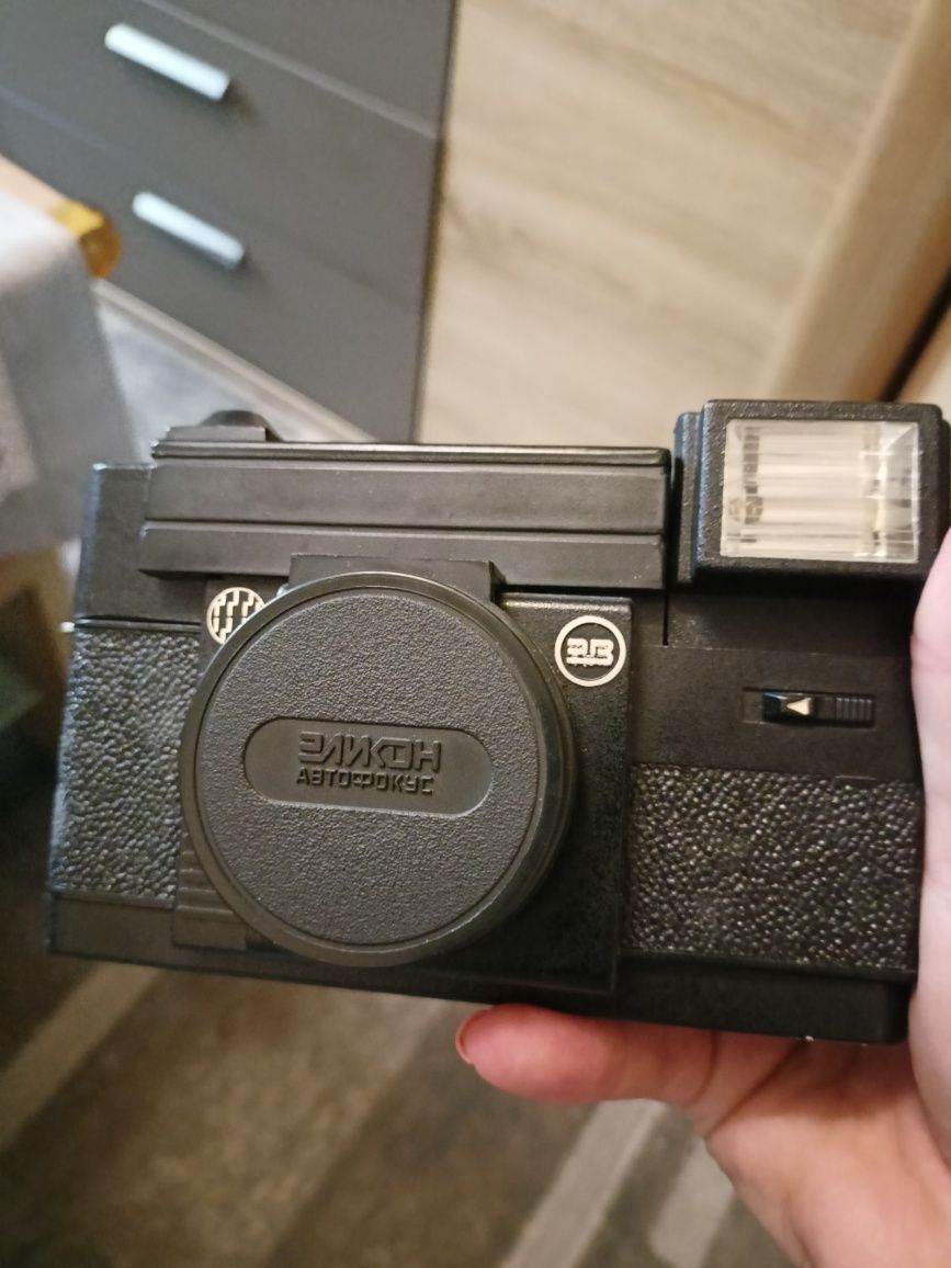 10 aparatów+ kamera JVC+ lampy