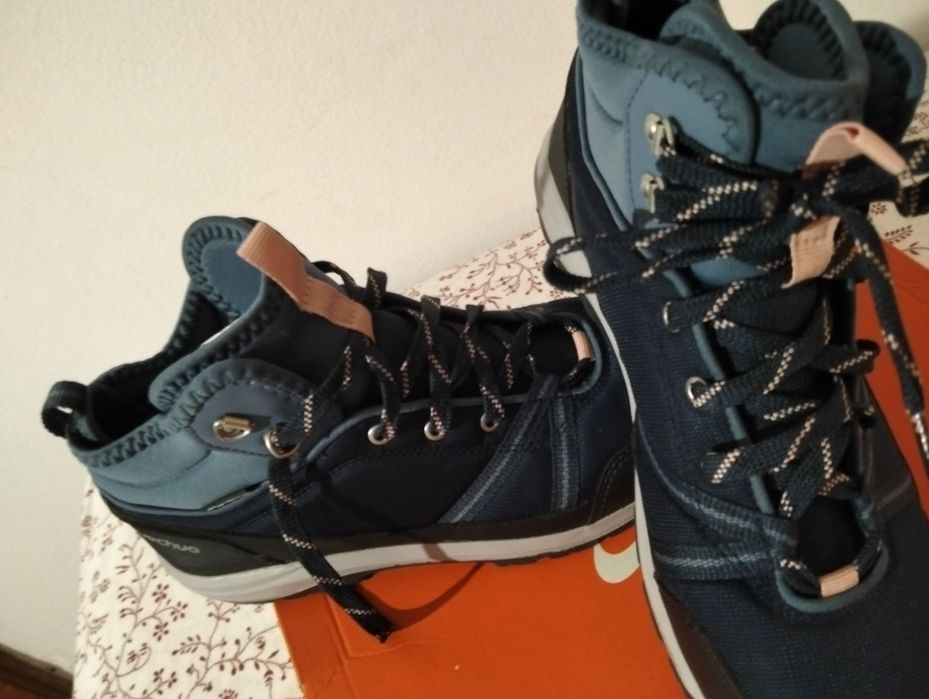 Bota caminhada azul escuro 40
