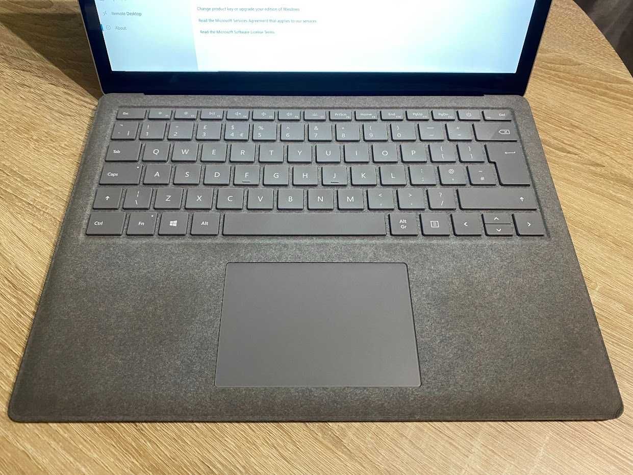 Surface Laptop 8GB/256GB + Surface Dock