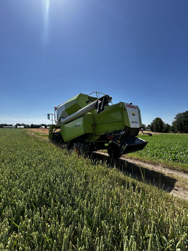 Claas Avero 240 APS