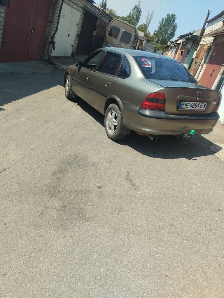 Продам Опель вектра 2.5 АКПП