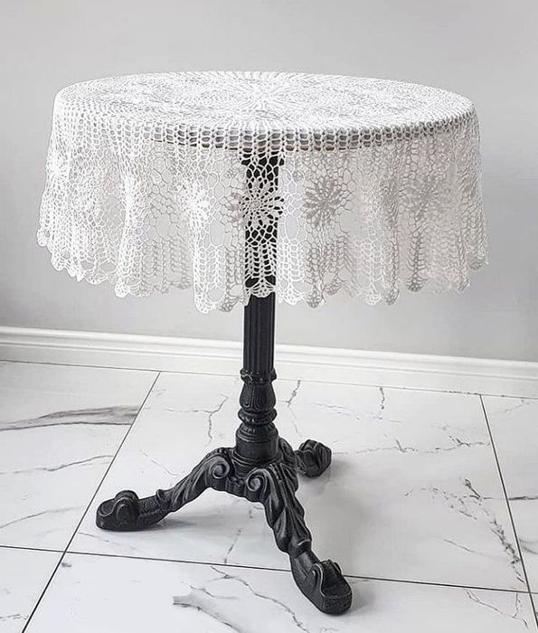 В'язана скатертина на круглий стіл Салфетка на стіл Мереживо