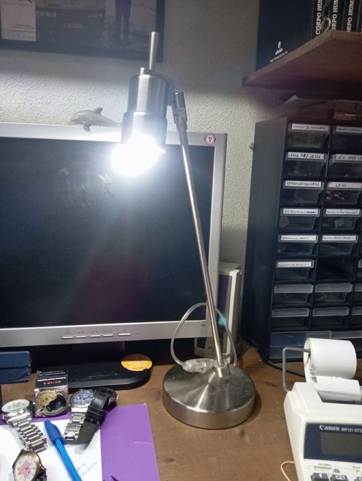 Candeeiro de secretária BRELIGHT