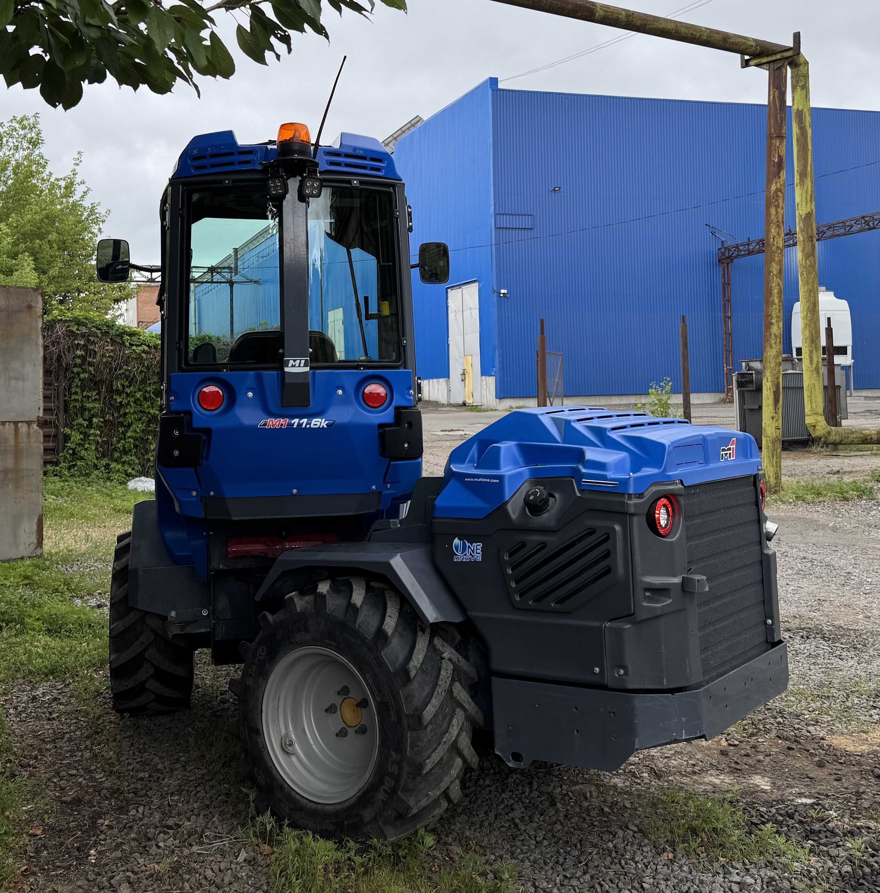 Оренда міні-навантажувача MultiOne 11.6K / аналог AVANT / BOBCAT