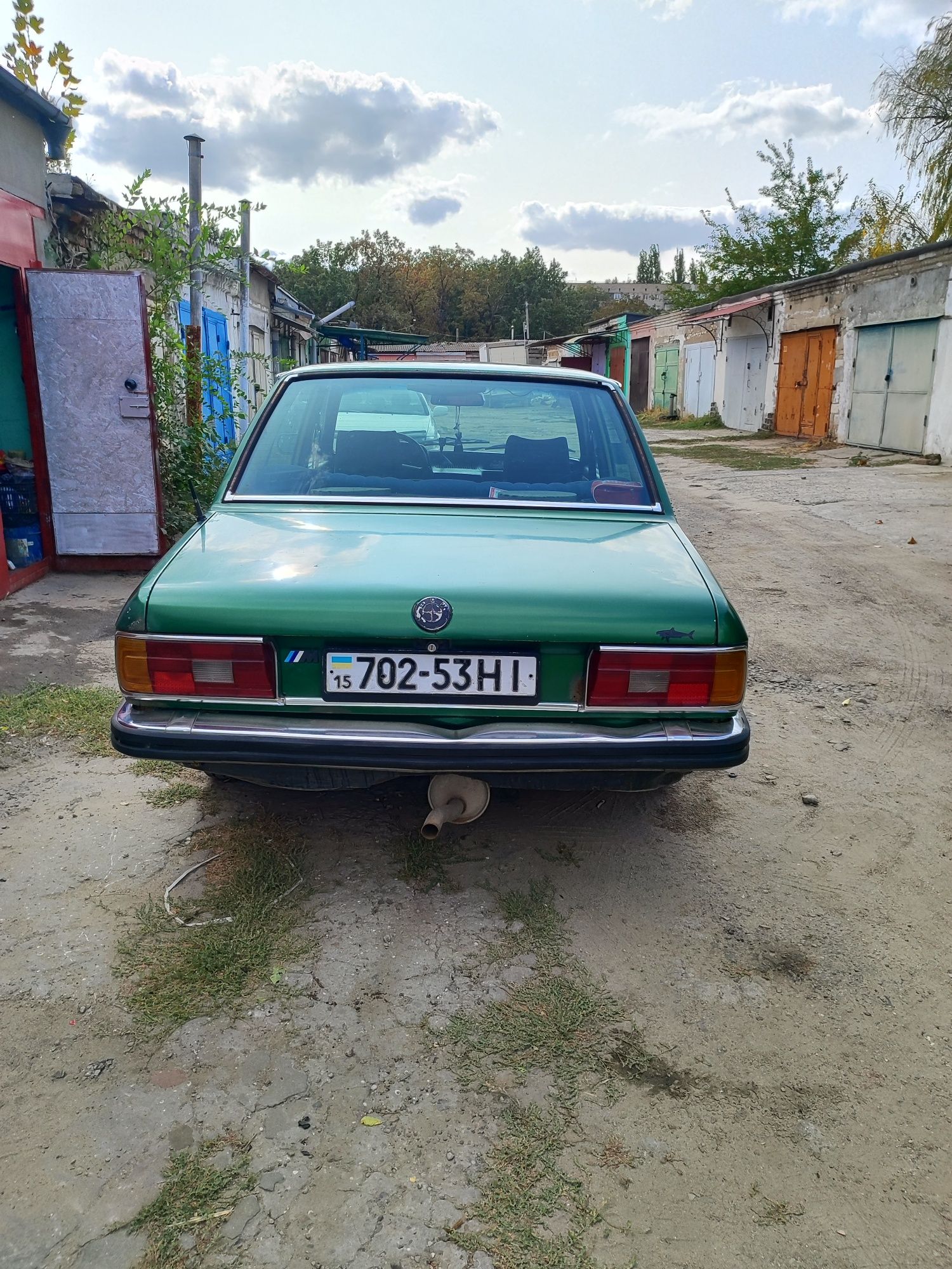 Продам BMW Акула