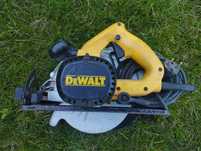 Piła DEWALT D23620-QS pilarka tarczowa do drewna