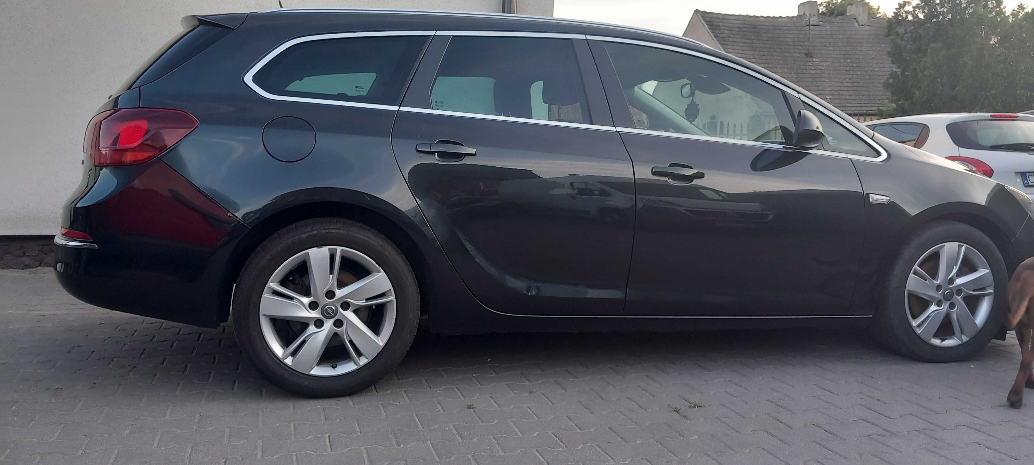 Opel Astra  2.0 CDTI klima,160 km