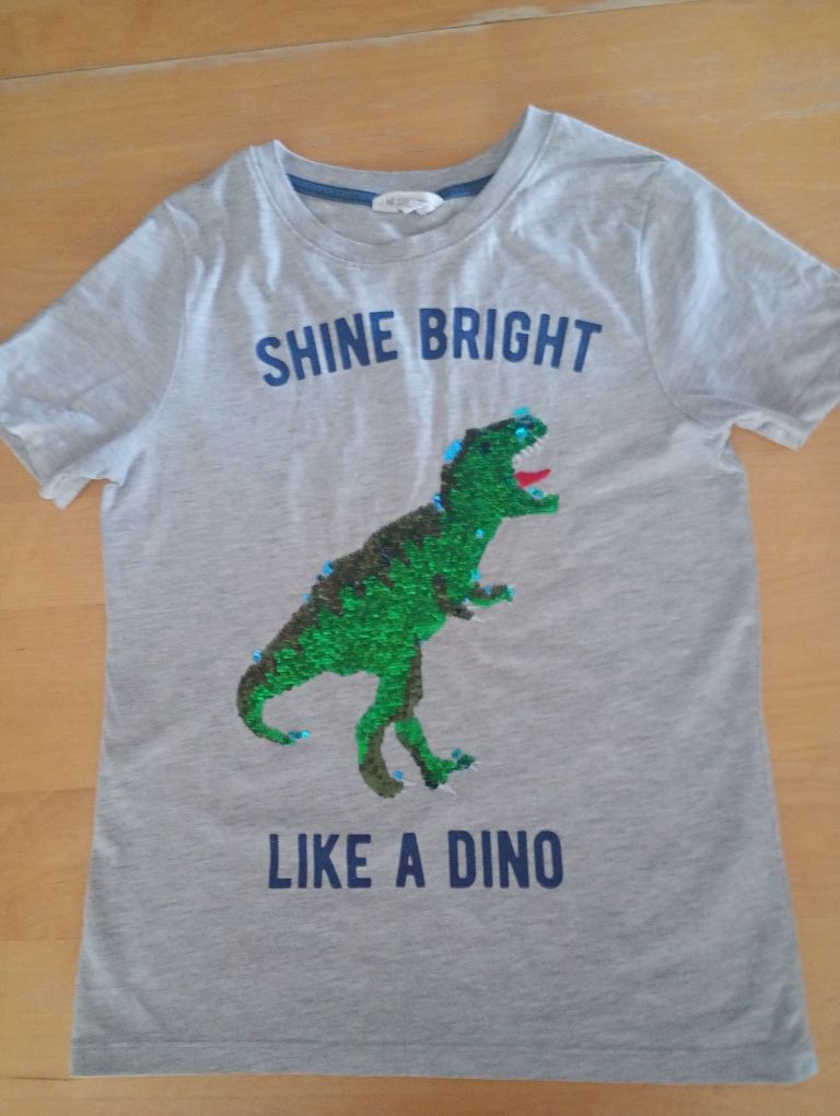 Koszulka H&M 134/140 dinozaur z dwustronnymi cekinami