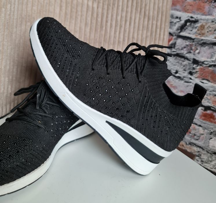 Sneakersy damskie sportowe czarne r. 40 Jenny Fairy